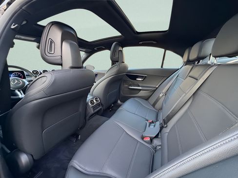 Used 2025 Mercedes-Benz C 300 4MATIC Sedan image 24