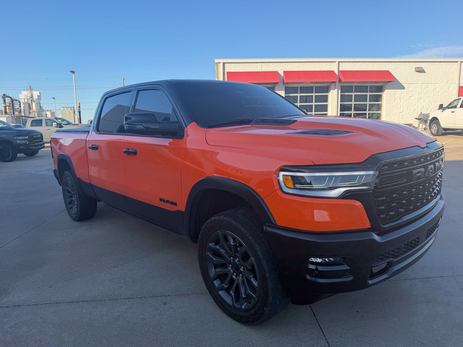 Used 2025 RAM 1500 Limited AWD/4WD image 3