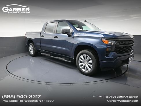 Used 2023 Chevrolet Silverado 1500 Custom image 1