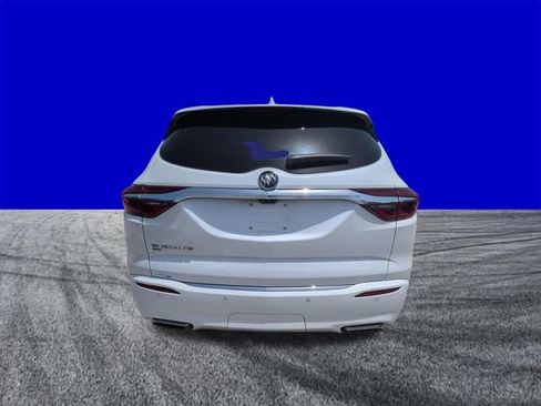 Used 2020 Buick Enclave Avenir w/ Avenir Technology Package AWD/4WD image 5