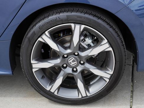 Used 2025 Honda Civic Sport Touring image 13