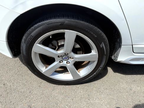 Used 2011 Volvo XC60 T6 R-Design w/ Convenience Pkg image 36