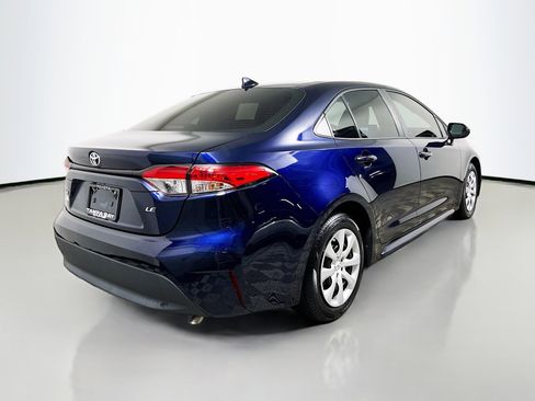 Used 2023 Toyota Corolla LE image 4