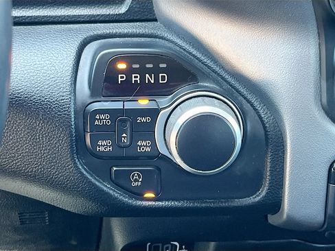 Used 2019 RAM 1500 Big Horn AWD/4WD image 16