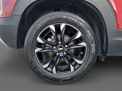 Used 2022 Chevrolet TrailBlazer LT w/ Confidence II Package image 10