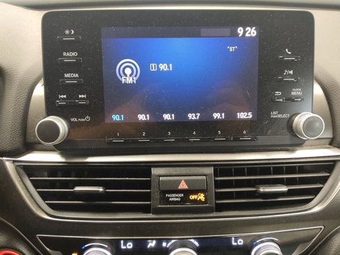 Used 2018 Honda Accord LX image 25