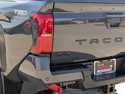 Used 2024 Toyota Tacoma TRD Off-Road w/ TRD Off Road Upgrade Package image 7