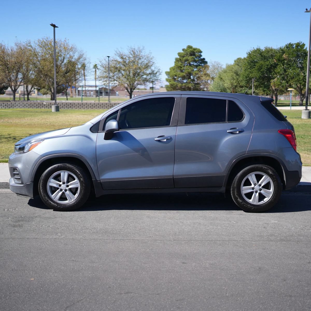 Used 2020 Chevrolet Trax LS FWD image 3