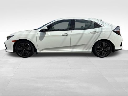 Used 2018 Honda Civic EX image 2