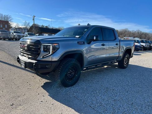 Used 2024 GMC Sierra 1500 AT4X w/ AT4X AEV Edition image 4