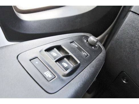 Used 2025 RAM ProMaster 2500 w/ Convenience Group FWD image 19