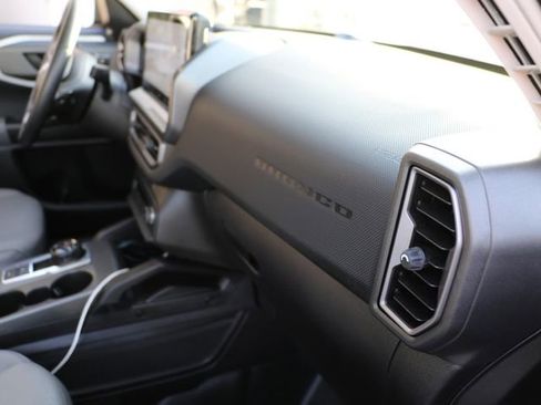 Used 2025 Ford Bronco Sport Badlands image 10