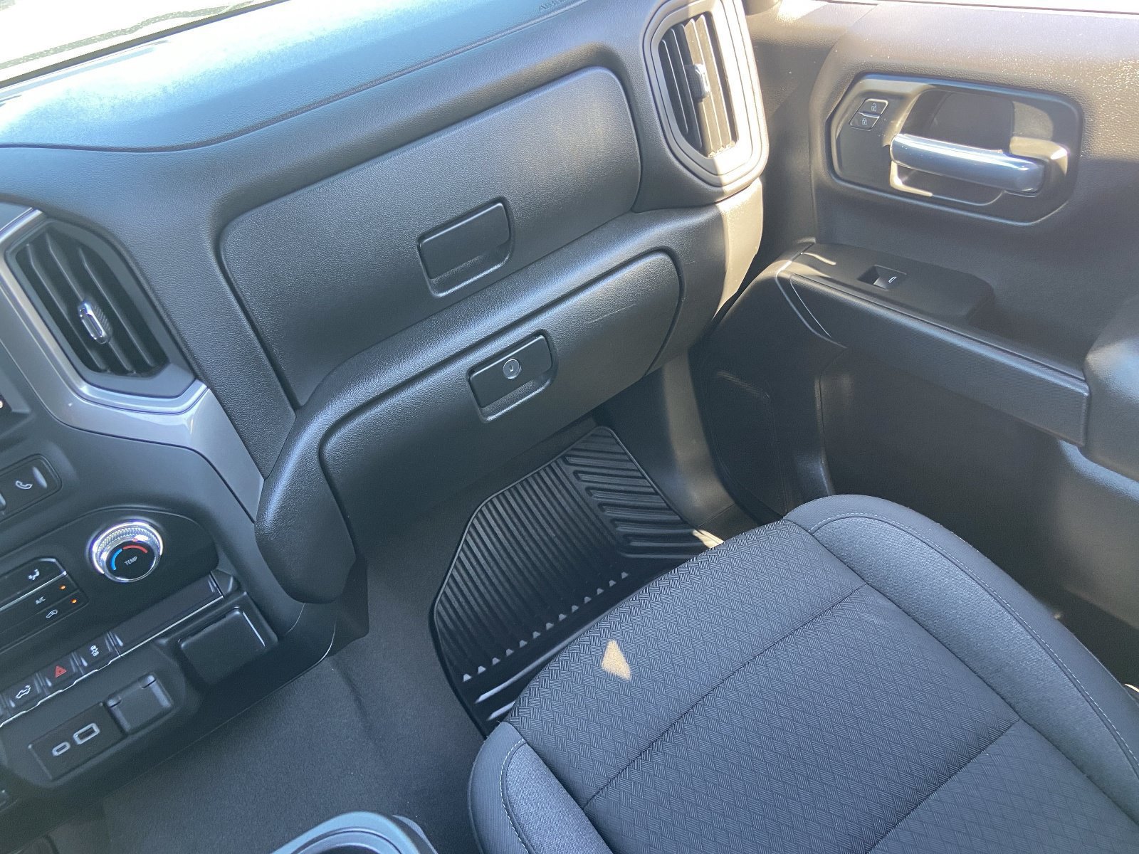 Certified 2025 GMC Sierra 1500 Pro w/ Graphite Edition AWD/4WD image 16