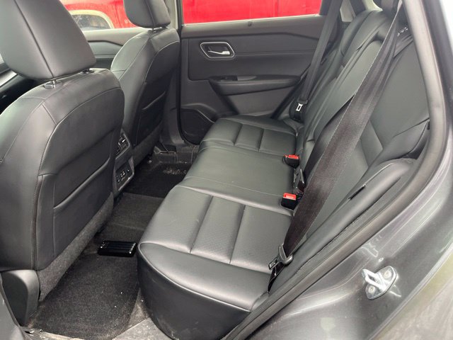Used 2021 Nissan Rogue SV AWD/4WD image 7