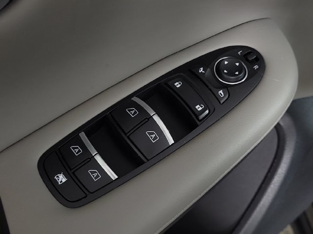 Certified 2025 INFINITI QX50 Luxe AWD/4WD image 43