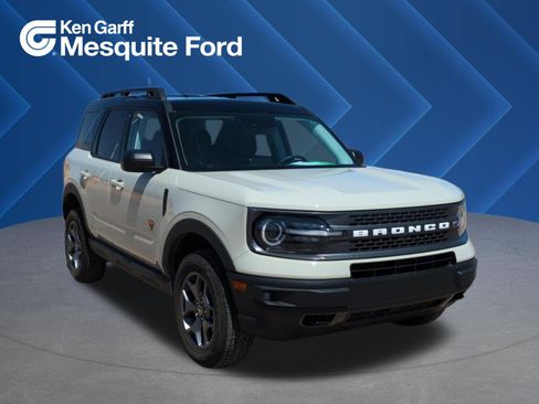 Used 2024 Ford Bronco Sport Badlands w/ Premium Package AWD/4WD image 1