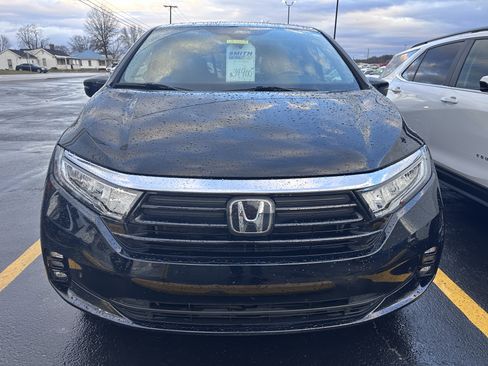 Used 2023 Honda Odyssey Elite image 6