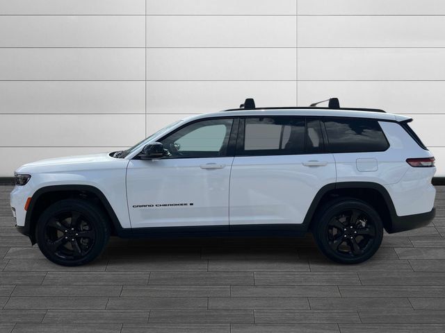 Used 2023 Jeep Grand Cherokee L Altitude AWD/4WD image 7