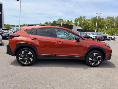 Certified 2024 Subaru Crosstrek 2.5i Limited w/ Crosstrek Mirror Package AWD/4WD image 14