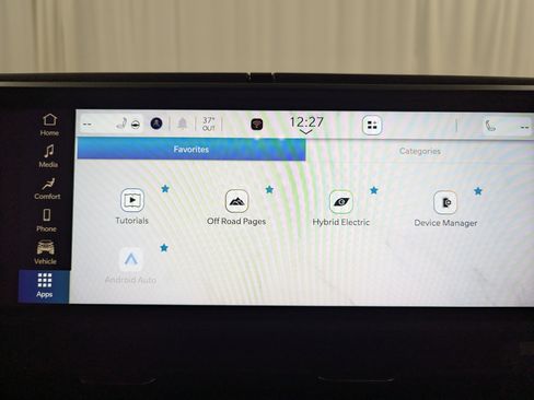 Used 2025 Jeep Wrangler Unlimited Sahara image 25