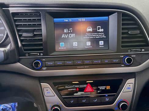 Used 2018 Hyundai Elantra SEL image 18