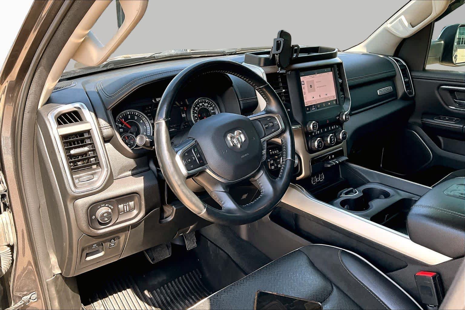 Used 2022 RAM 1500 Laramie AWD/4WD image 15