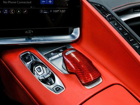 Used 2021 Chevrolet Corvette Stingray Preferred Cpe w/ Z51 Performance Package RWD image 31