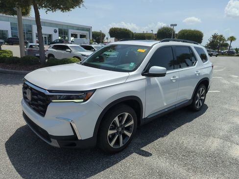 Used 2024 Honda Pilot Elite image 14
