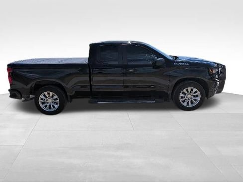 Used 2024 Chevrolet Silverado 1500 Custom RWD image 2