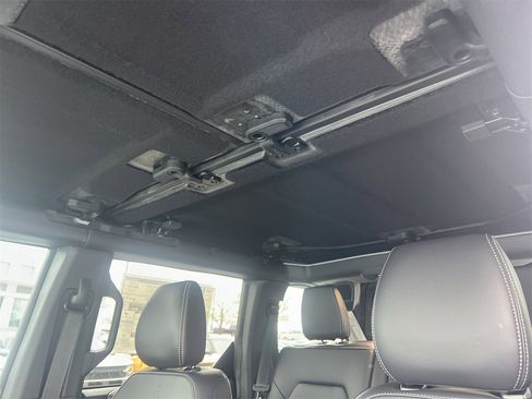 New 2026 Ford Bronco Outer Banks w/ Sasquatch Package image 14