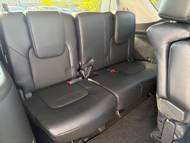 Certified 2024 Nissan Armada SV w/ Cargo Package AWD/4WD image 18