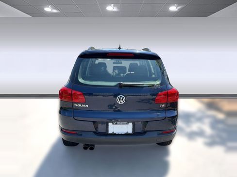 Used 2016 Volkswagen Tiguan S image 10
