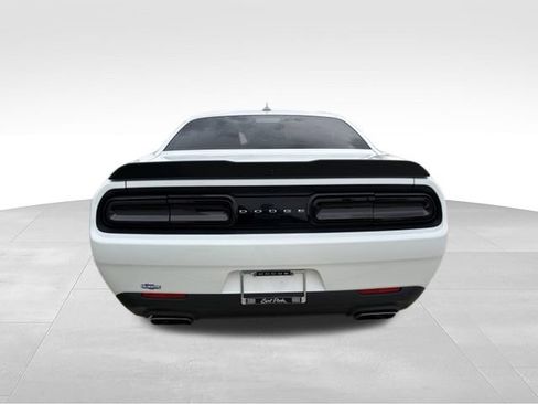 Used 2016 Dodge Challenger R/T Scat Pack w/ Leather Interior Group RWD image 13