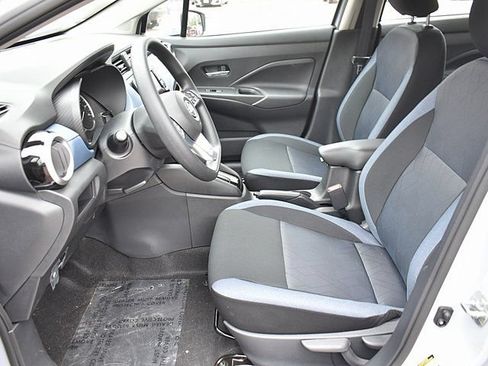 New 2025 Nissan Versa SV w/ Trunk Package FWD image 9