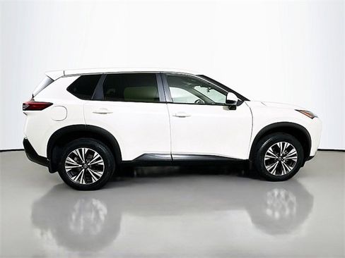 Used 2023 Nissan Rogue SV image 8