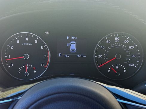 Used 2021 Kia Sportage EX image 11