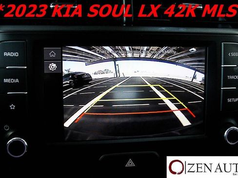 Used 2023 Kia Soul LX w/ Option Group 015 image 16