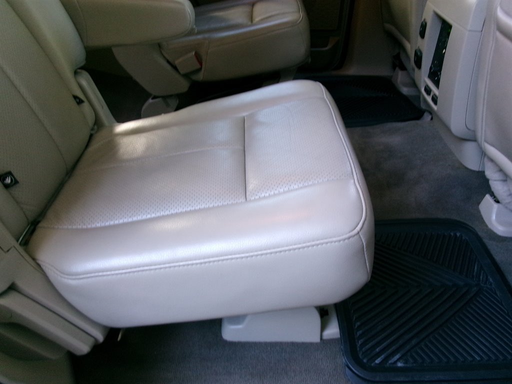 Used 2012 Ford Expedition Limited AWD/4WD image 28