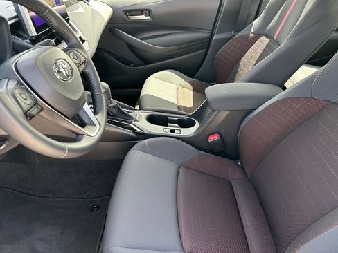 Used 2026 Toyota Corolla SE w/ SE Premium Package FWD image 13