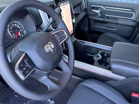 New 2026 RAM 2500 Big Horn AWD/4WD image 9