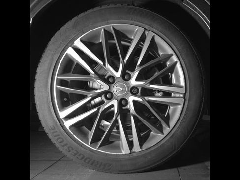 Certified 2025 Acura MDX SH-AWD w/ Advance Package image 12