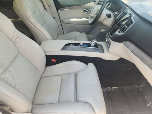 Used 2023 Volvo XC90 B6 Ultimate w/ Protection Package Premier AWD/4WD image 17
