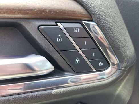 Used 2024 Chevrolet Silverado 1500 High Country w/ High Country Premium Package AWD/4WD image 39