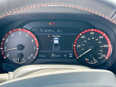 Used 2025 Nissan Frontier PRO-4X AWD/4WD image 12