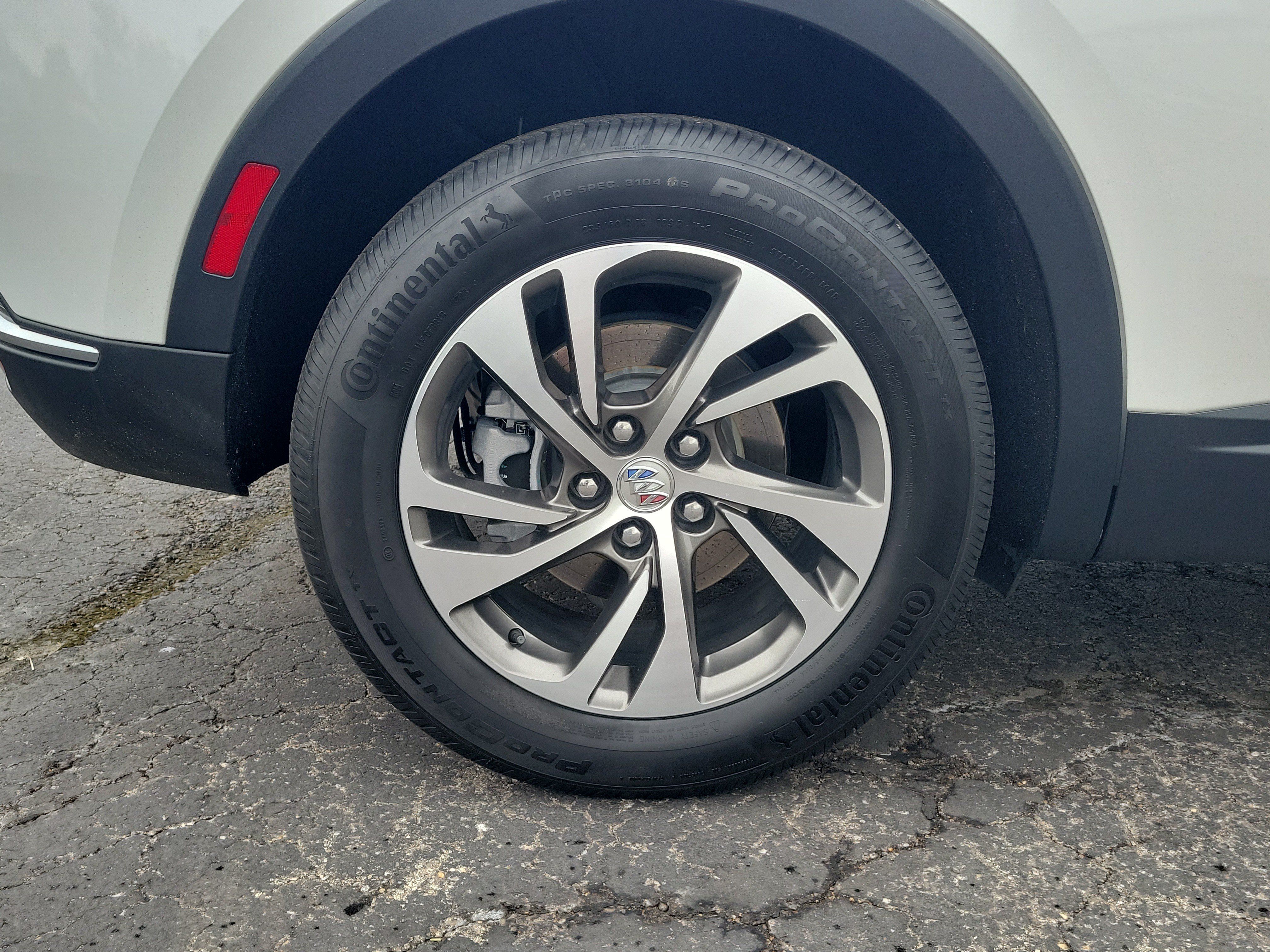 Used 2023 Buick Envision Essence AWD/4WD image 5