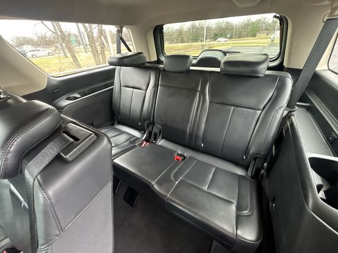 Used 2024 Ford Expedition Max XLT image 24