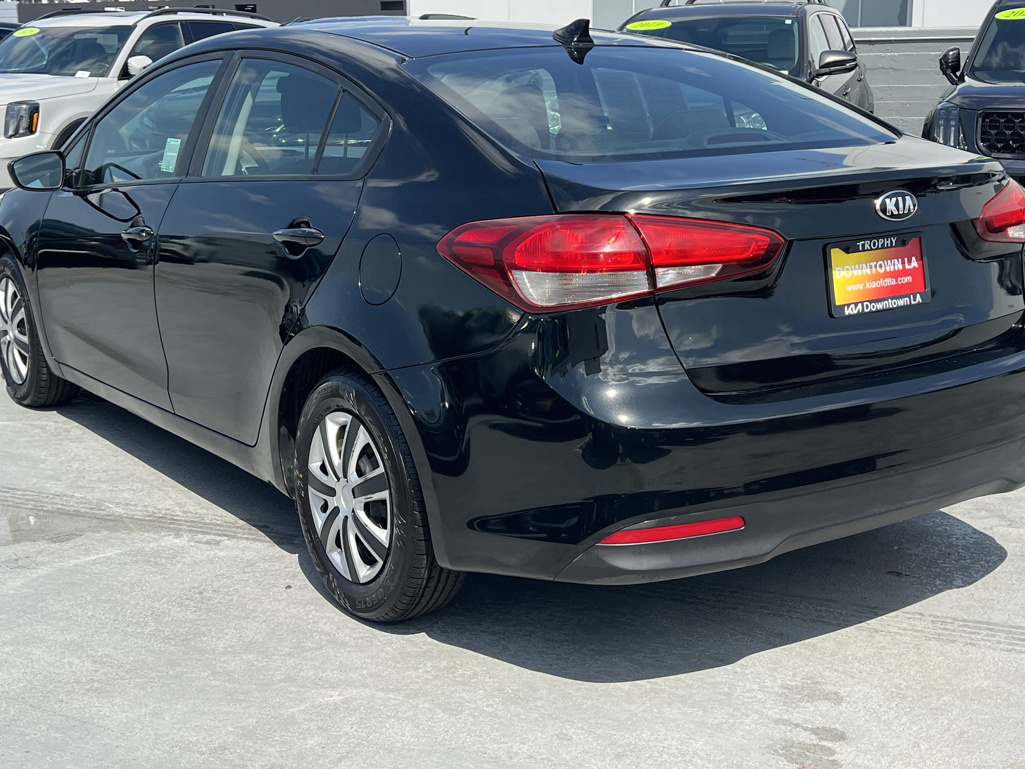 Used 2017 Kia Forte LX FWD image 5