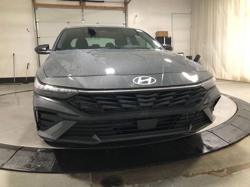 New 2026 Hyundai Elantra SEL Sport Premium FWD image 2