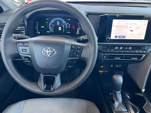 Certified 2025 Toyota Camry LE FWD image 11