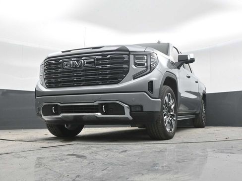 Used 2025 GMC Sierra 1500 Denali Ultimate image 26